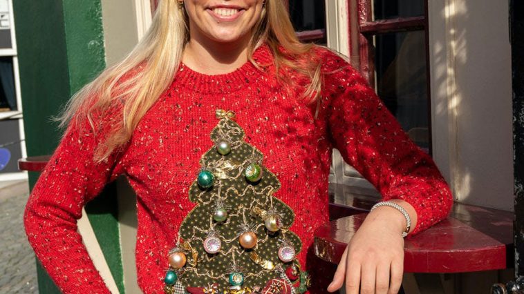 gratis strikkeoppskrift ugly christmas sweater stygg julegenser